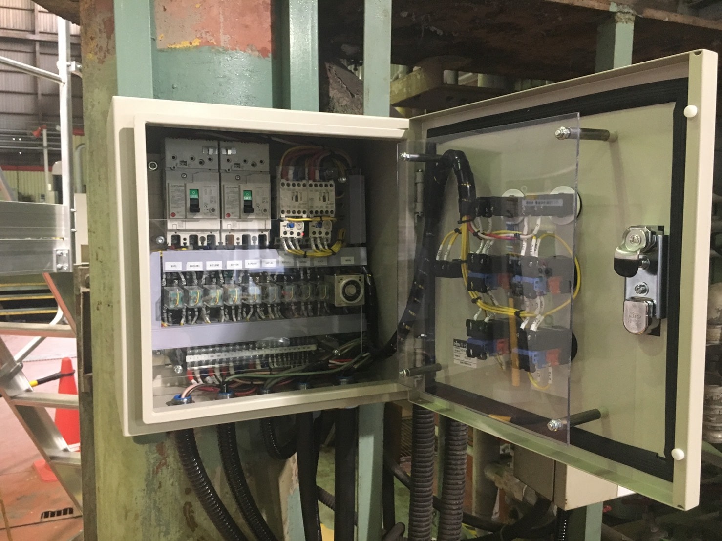 電気工事の写真2